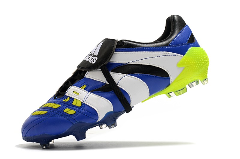 Adidas Predator accelerator